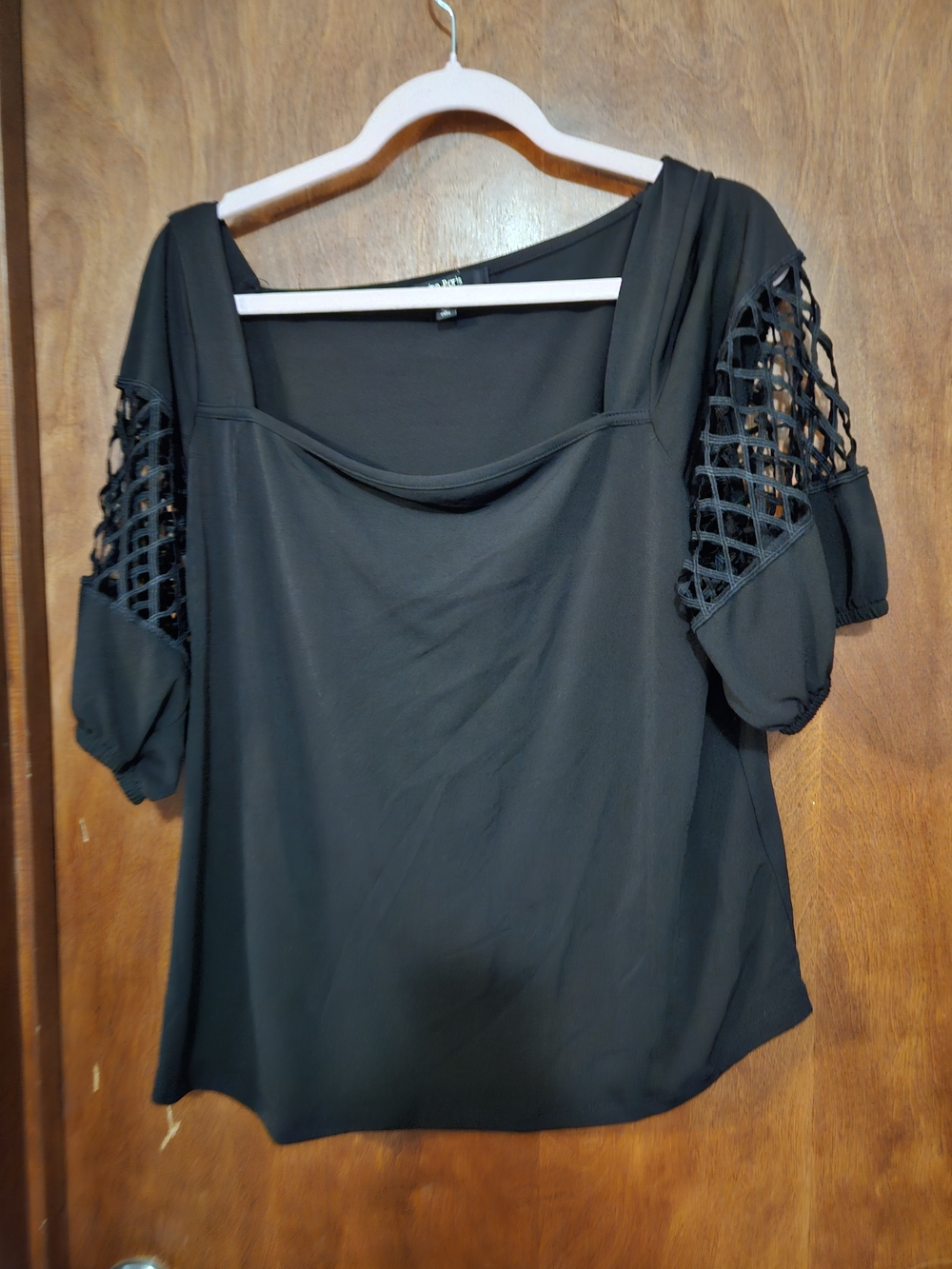 Black Square-Neck Blouse with Lattice Short Sleeves